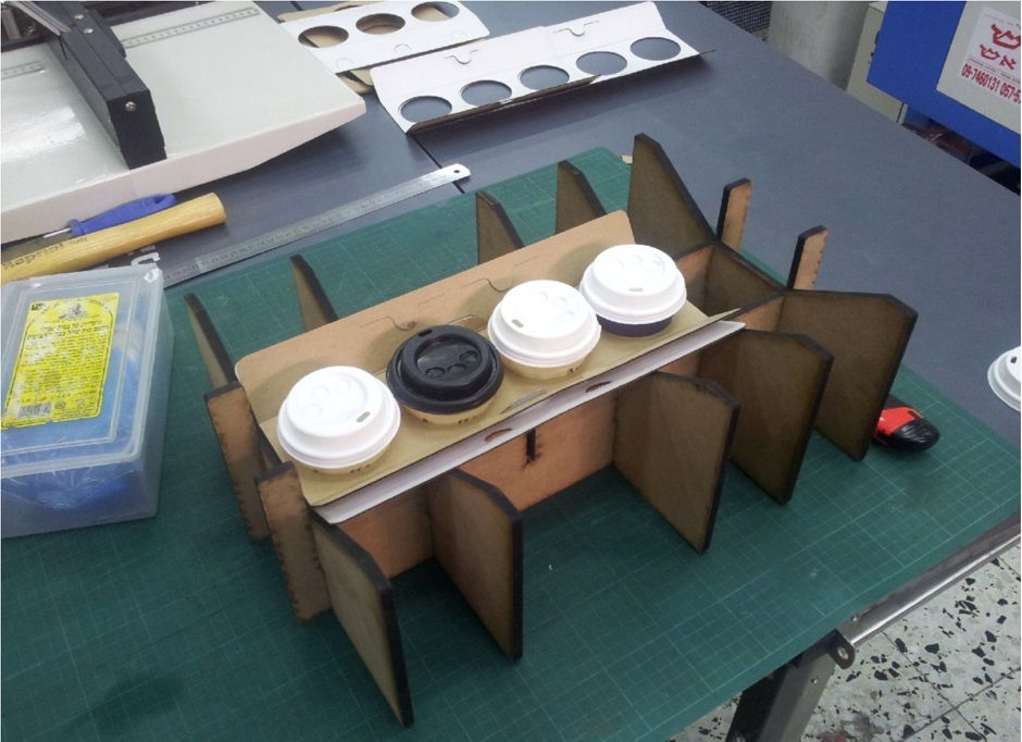 coffee-carrier development made of carton for 'cofix'